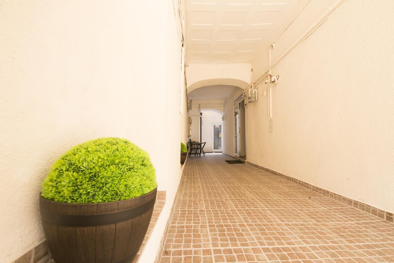 Sunny Old Town Apartment Brašov Exteriér fotografie