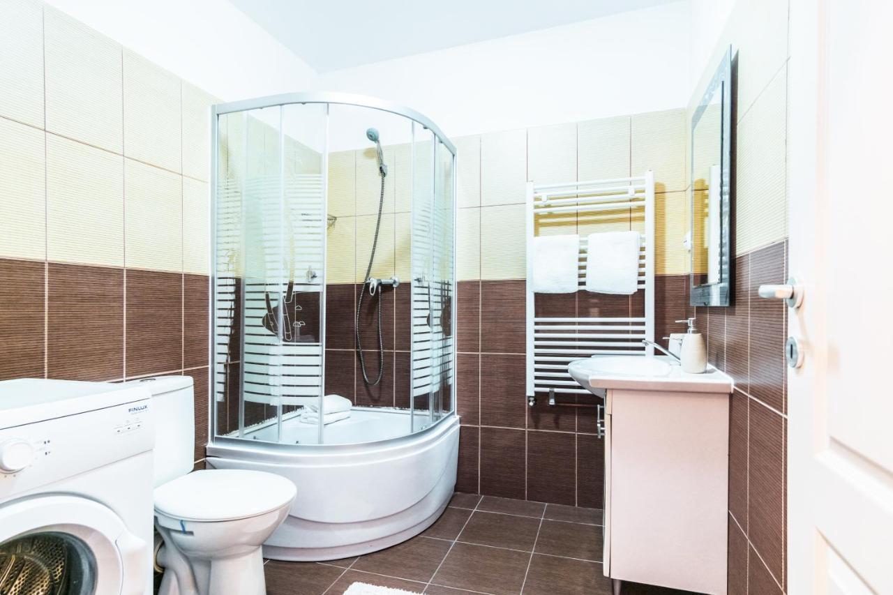 Sunny Old Town Apartment Brašov Exteriér fotografie